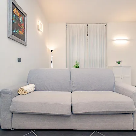 Apartment Flo *